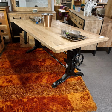 Tavolo Crank 2 industrial a manovella