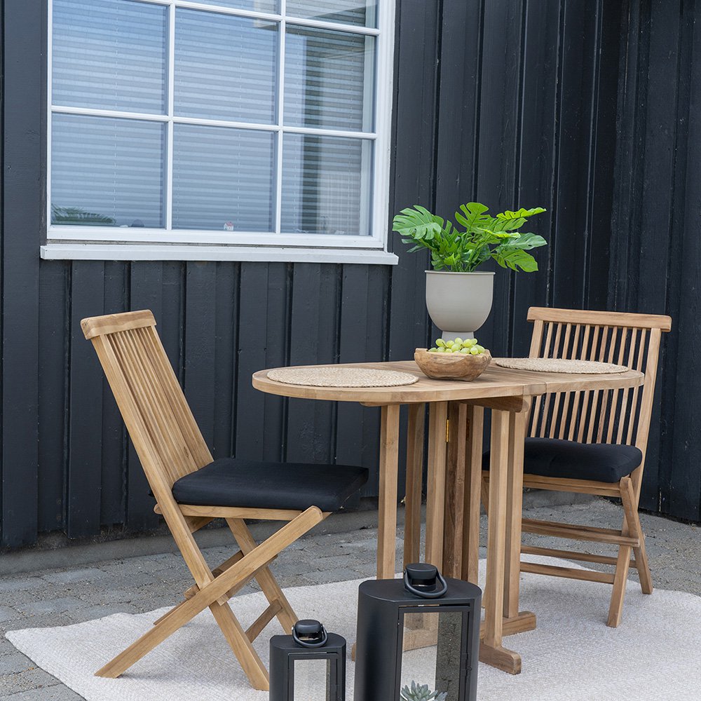 The Noguchi Dining Table - Exterior