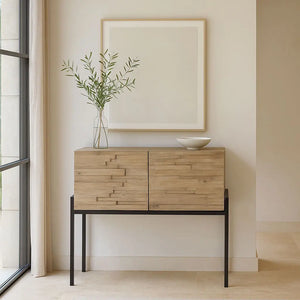 Credenza KRISTEN a 2 ante in pino riciclato con gambe in metallo nero, 95x40x85cm