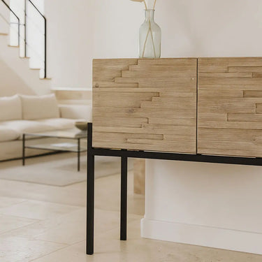 Credenza KRISTEN a 2 ante in pino riciclato con gambe in metallo nero, 95x40x85cm