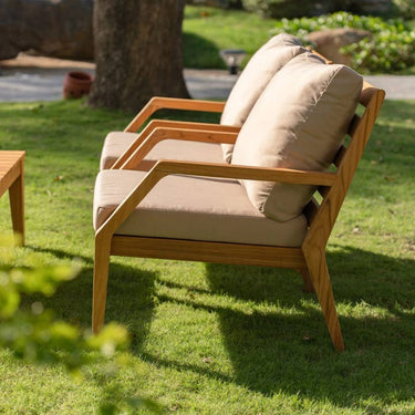 Gunnaröd – Poltrona lounge in teak con cuscini