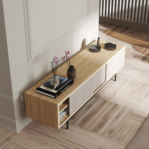 Descriptive image text