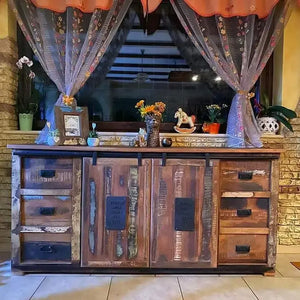 Descriptive image text