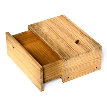 TONE 2 Comodini sospesi in legno massello con cassetto. Finitura "O A K".