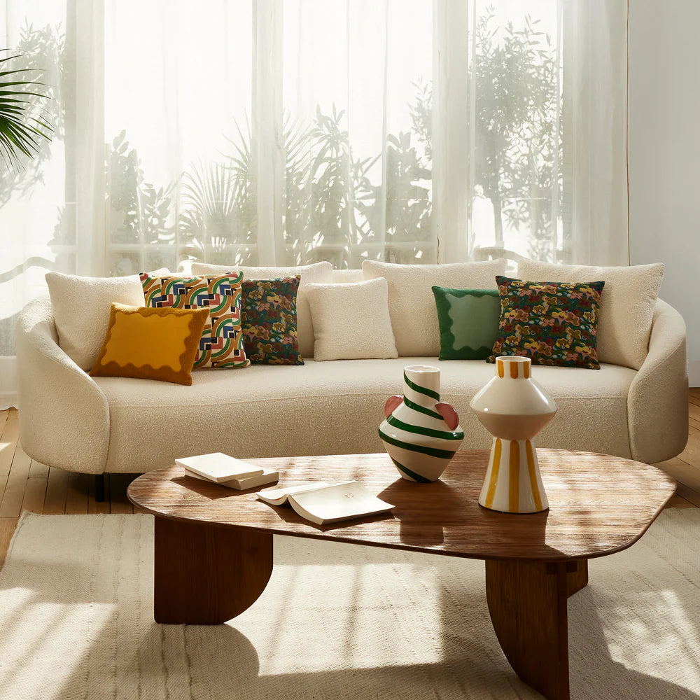 Divano Julika a 3 posti in tessuto bouclé