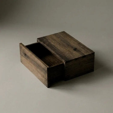 TONE 2 Comodini sospesi     in legno massello con cassetto. Finitura "R A W G R A Y".