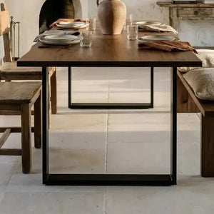 KASA Tavolo da pranzo in legno massiccio. Finitura "D A R K".