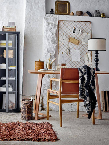 Emilio display cabinet in oak